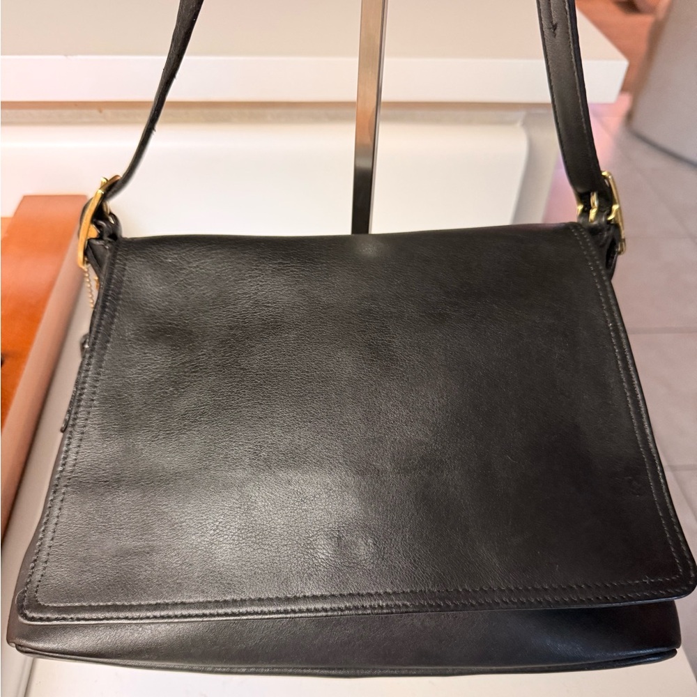 Coach Legacy Mix-9828 vintage Black Leather Shoulder Bag with Gold Hardware